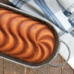 Forma Nordic Ware Heritage Loaf Pan