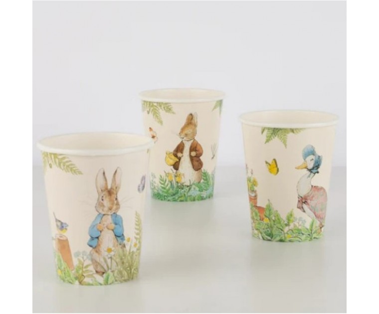 Copos Peter Rabbit no Jardim