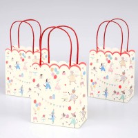 8 Sacos Doces e Ofertas Amigos Animais