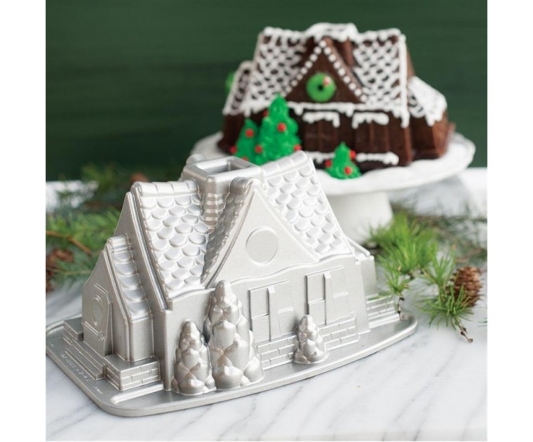 Gingerbread House Bundt Pan NordicWare