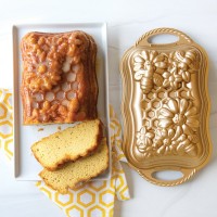 Forma Honeycomb Loaf Pan Nordicware