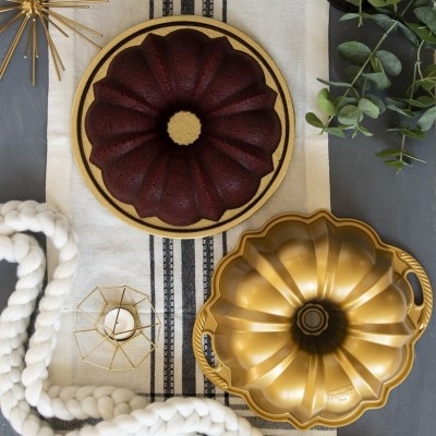 Forma Anniversary Bundt Pan Nordic Ware