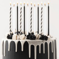 Velas Listadas Brancas e Pretas