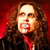 Dentes de vampiro brancos