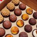 Caixa Kraft 50 Brigadeiros com janela